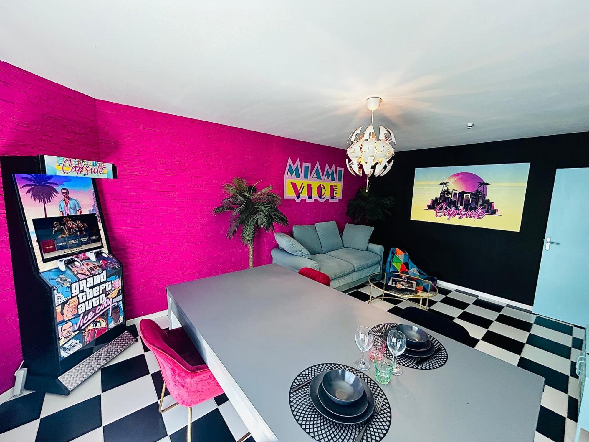 Capsule Miami Vice - Jacuzzi - Billard - Ecran Cinema & Netflix - Ping-Pong - Nintendo & Jeux- Liévin Exterior foto